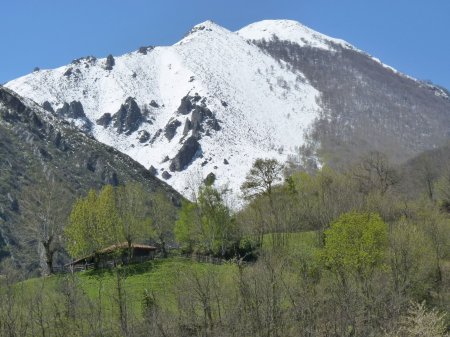 Pico Cuervo y monte Quixaorio. Parque Natural de Redes